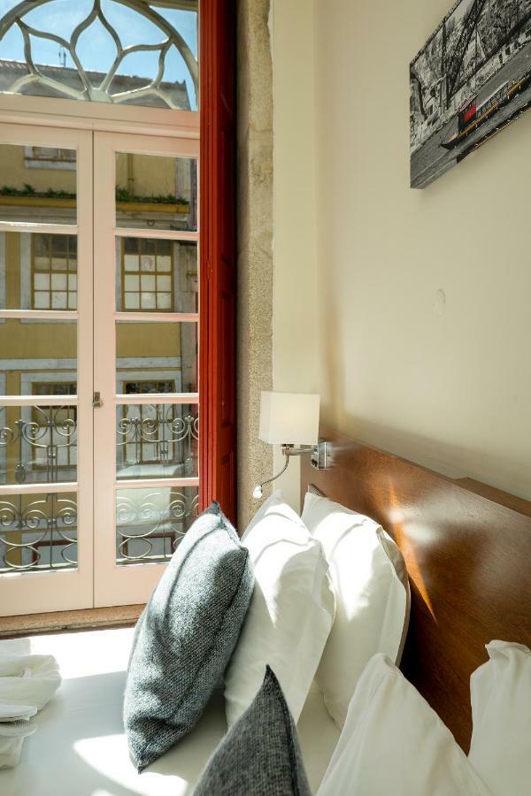Flores Lofts Porto Bagian luar foto