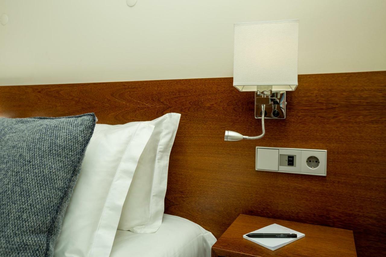 Flores Lofts Porto Bagian luar foto